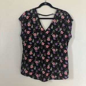 DR2 Blouse Size Large